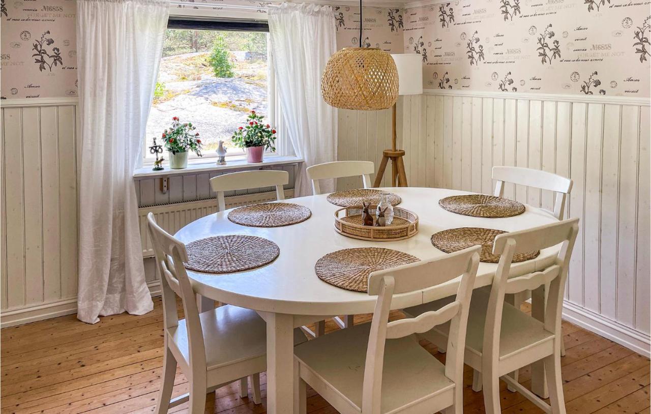 Cozy Home In Strmstad With Wifi Стремстад Екстер'єр фото